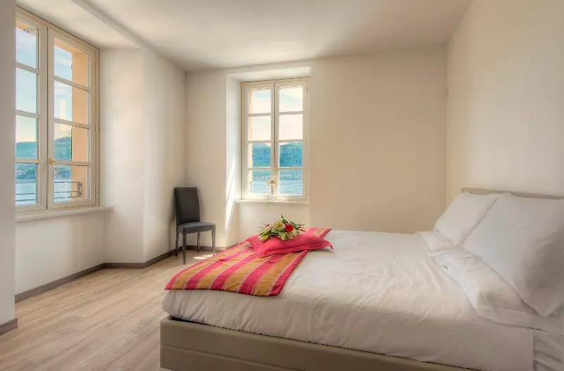 Britannia Luxury Apartments Como Hotel