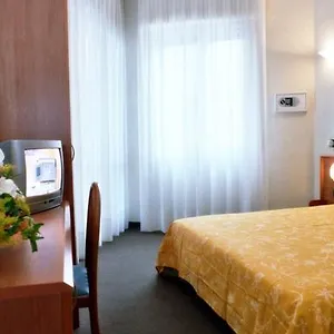 Hotel Engadina, Como