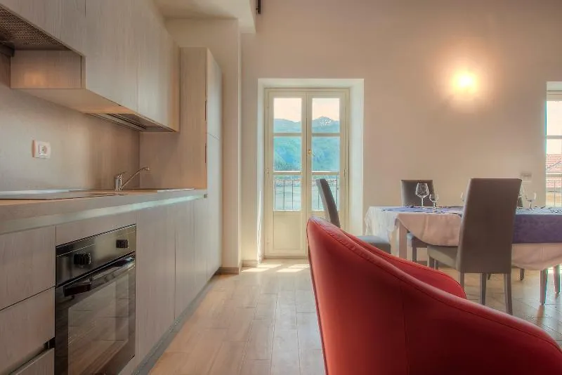Britannia Luxury Apartments Como